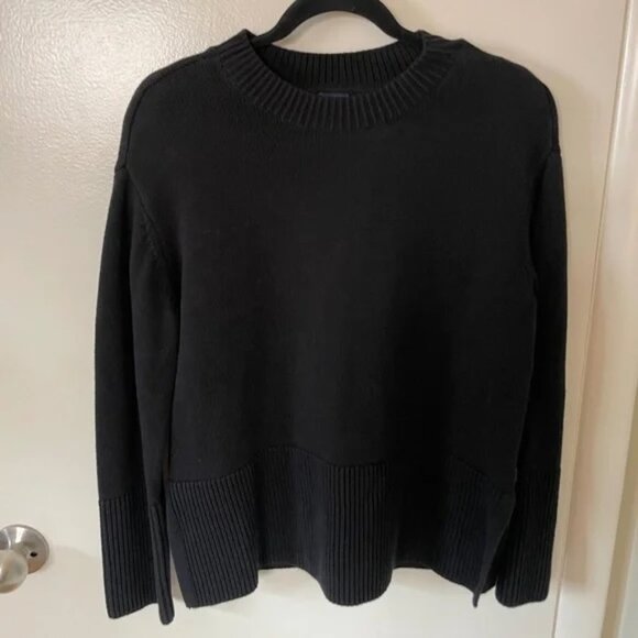 GAP Other - GAP Women’s Black Crewneck Sweater XS Cotton Split Hem